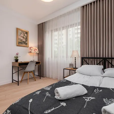 Domaniewska 34b By Homeprime Warsaw